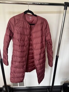 Uniqlo Long Lightweight Puffer Coat in Mauve Rose